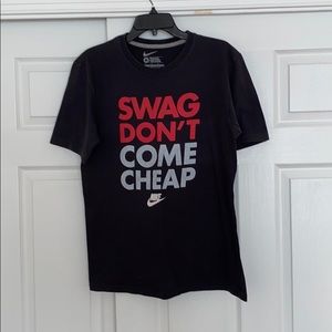 Nike Graphic Tee